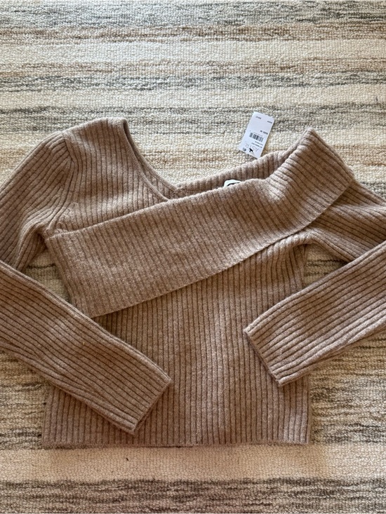 Astr Sweaters - ASTR the Label Ribbed Off-Shoulder Sweater in Taupe
